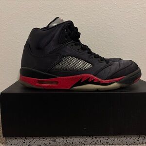 JORDAN 5 SATIN BREDS